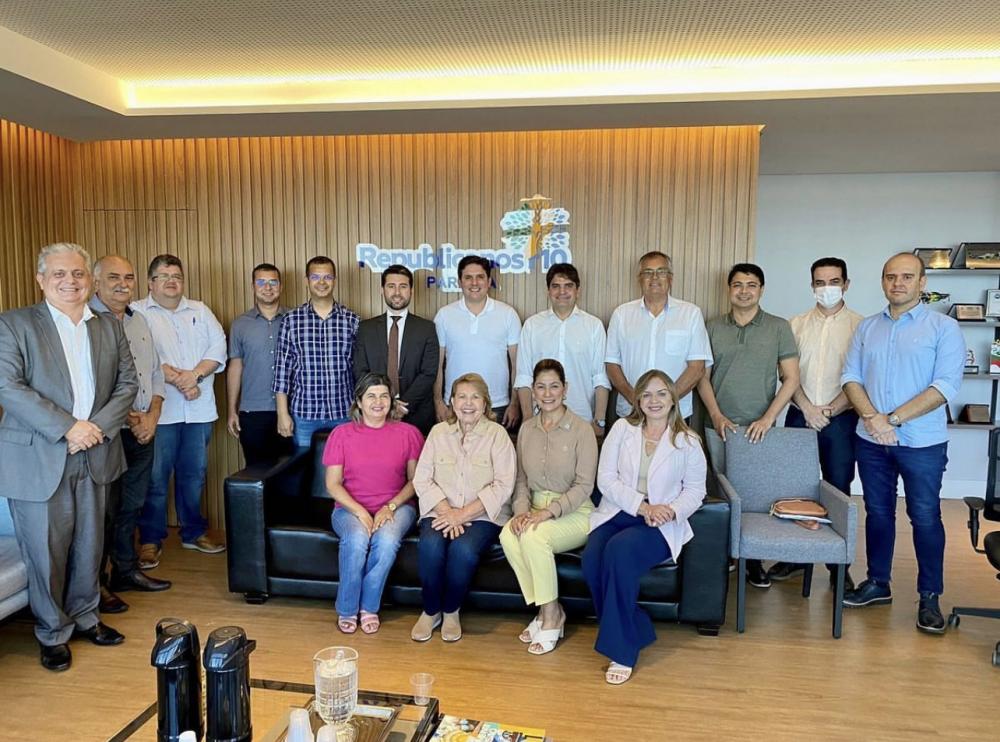 Hugo Motta reúne “time” do Republicanos para debater 2024 