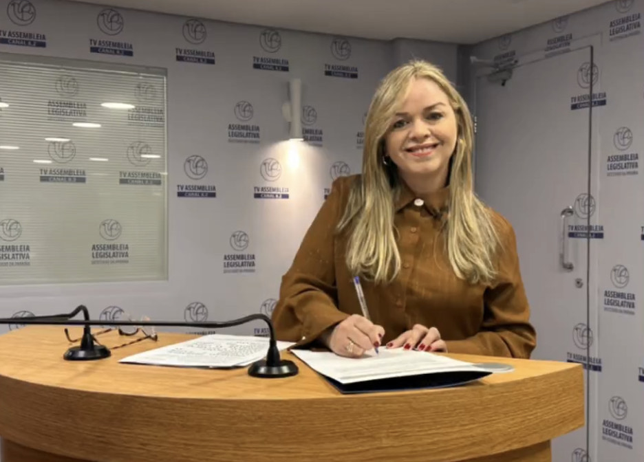 Mais uma mulher assume mandato na Assembleia