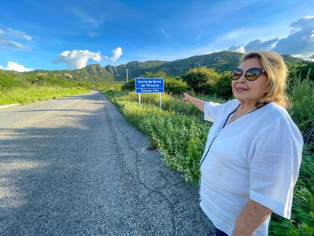 Francisca Motta reivindica restauração asfáltica da Serra de Teixeira
