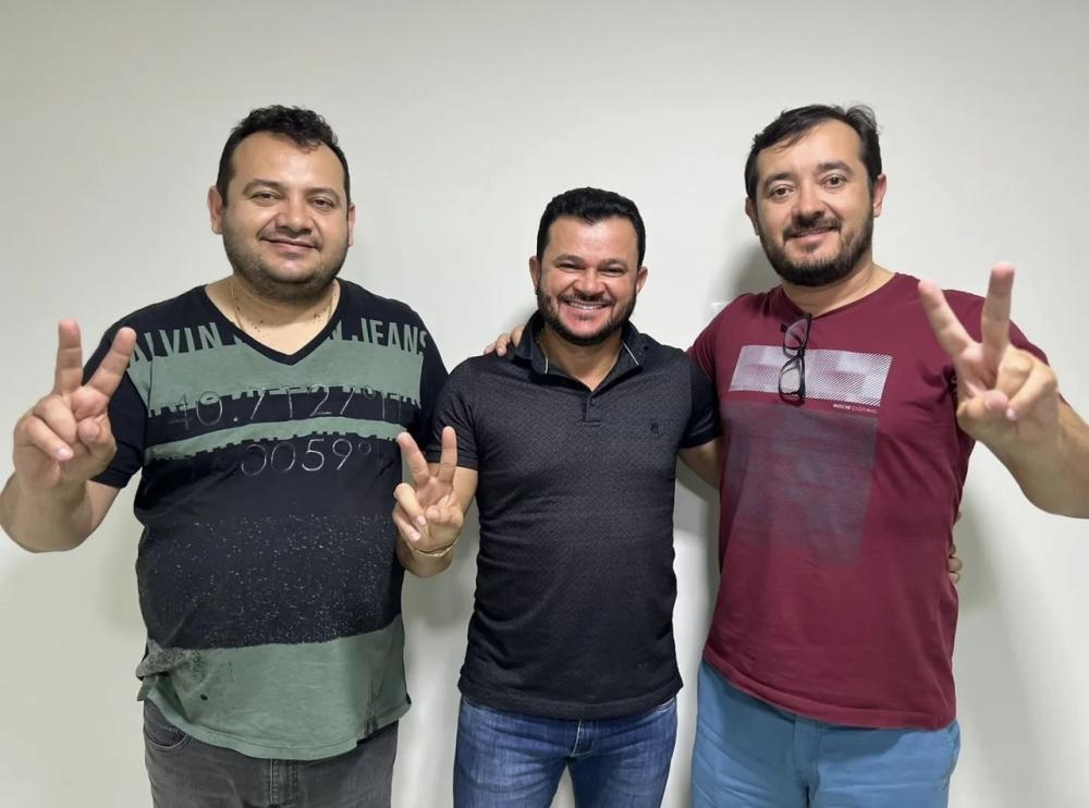 Prefeito Coco de Odálio anuncia Michel Suassuna como seu vice nas eleições de 2024 