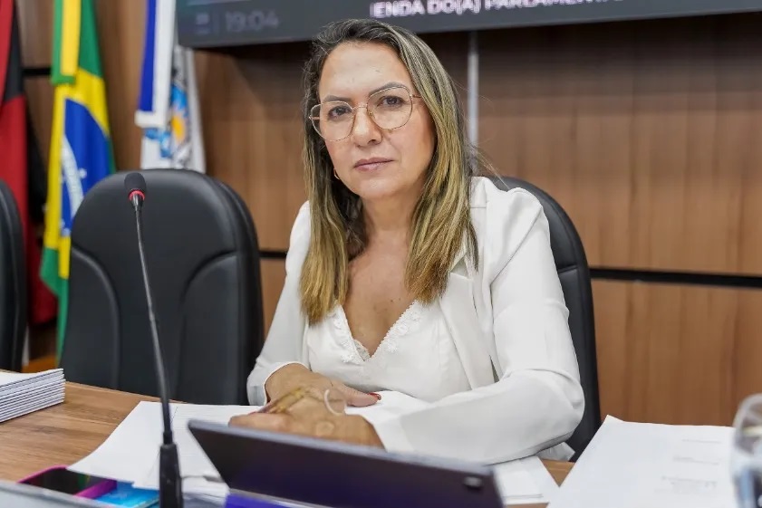 Câmara de Patos antecipa pagamento do 13º e avança na política de valorização dos servidores