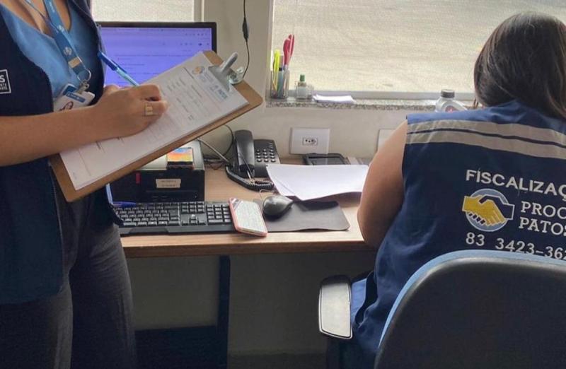 Procon/Patos realiza pesquisa de preço de combustível; nove postos foram autuados. Confira! 