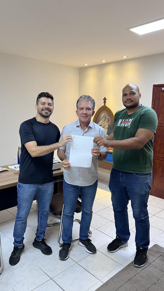 Prefeitura de Patos repassa R$ 30 mil e garante apoio ao Esporte Clube que estreia na 2ª divisão do Paraibano, neste Domingo(03). 