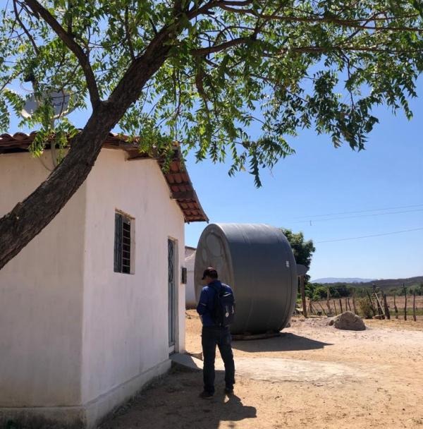 Em convênio com a CODEVASF, Prefeitura de Patos entrega 90 cisternas às famílias da zona rural