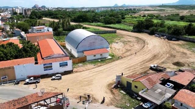 Governador João Azevêdo anuncia pavimentação da Avenida Lagoa dos Patos 