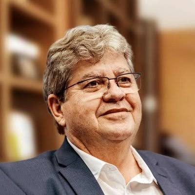 Governador João Azevedo anuncia aquisição de acelerador linear para o Hospital do Bem, em Patos. 