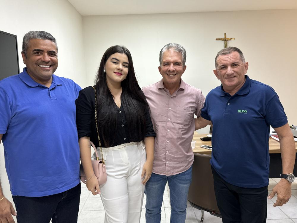 Prefeito Nabor nomeia Dam Di Sousa como secretário de Juventude, Esporte e Lazer de Patos. 