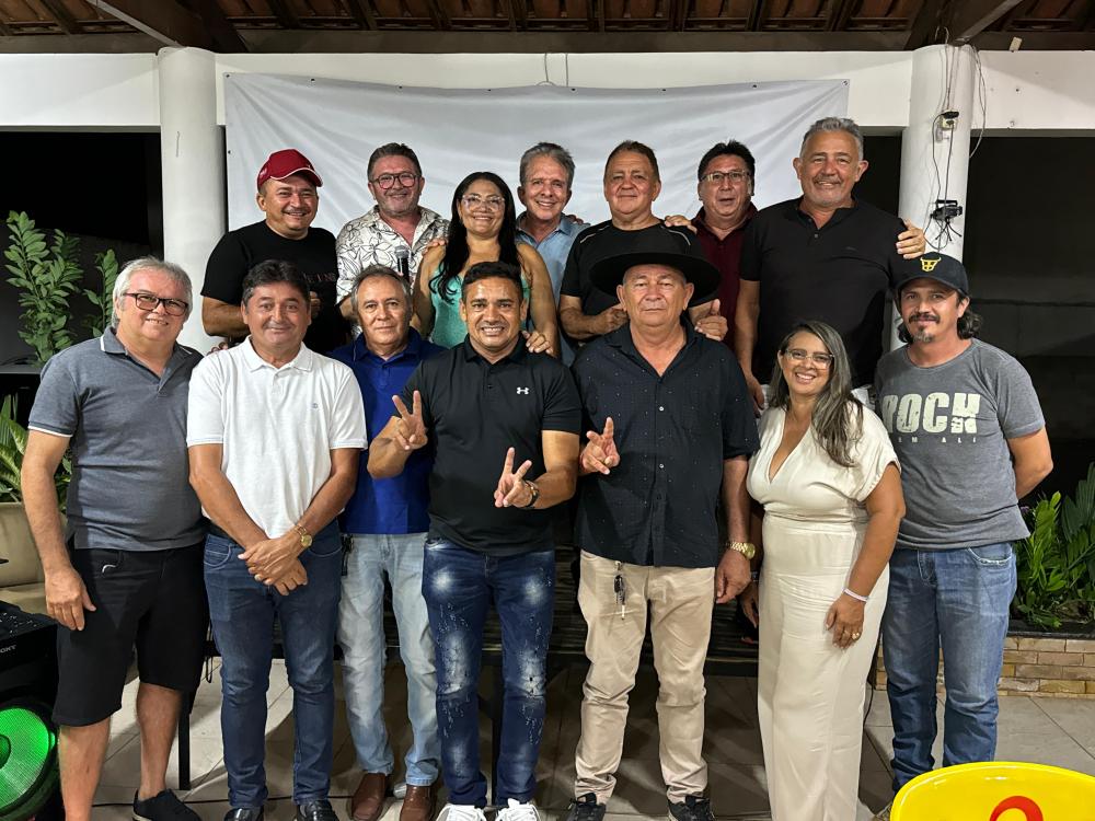Com a presença do prefeito Nabor, “CHAPÃO RUMO À VITÓRIA” realiza confraternização com seus pré-candidatos a vereador, em Patos