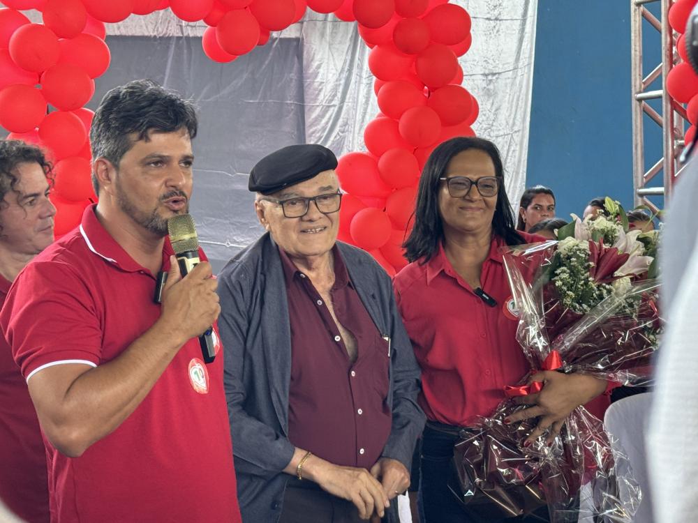 Com o apoio de Tom, professora Marluce se filia ao Republicanos e irá disputar a prefeitura de Água Branca 