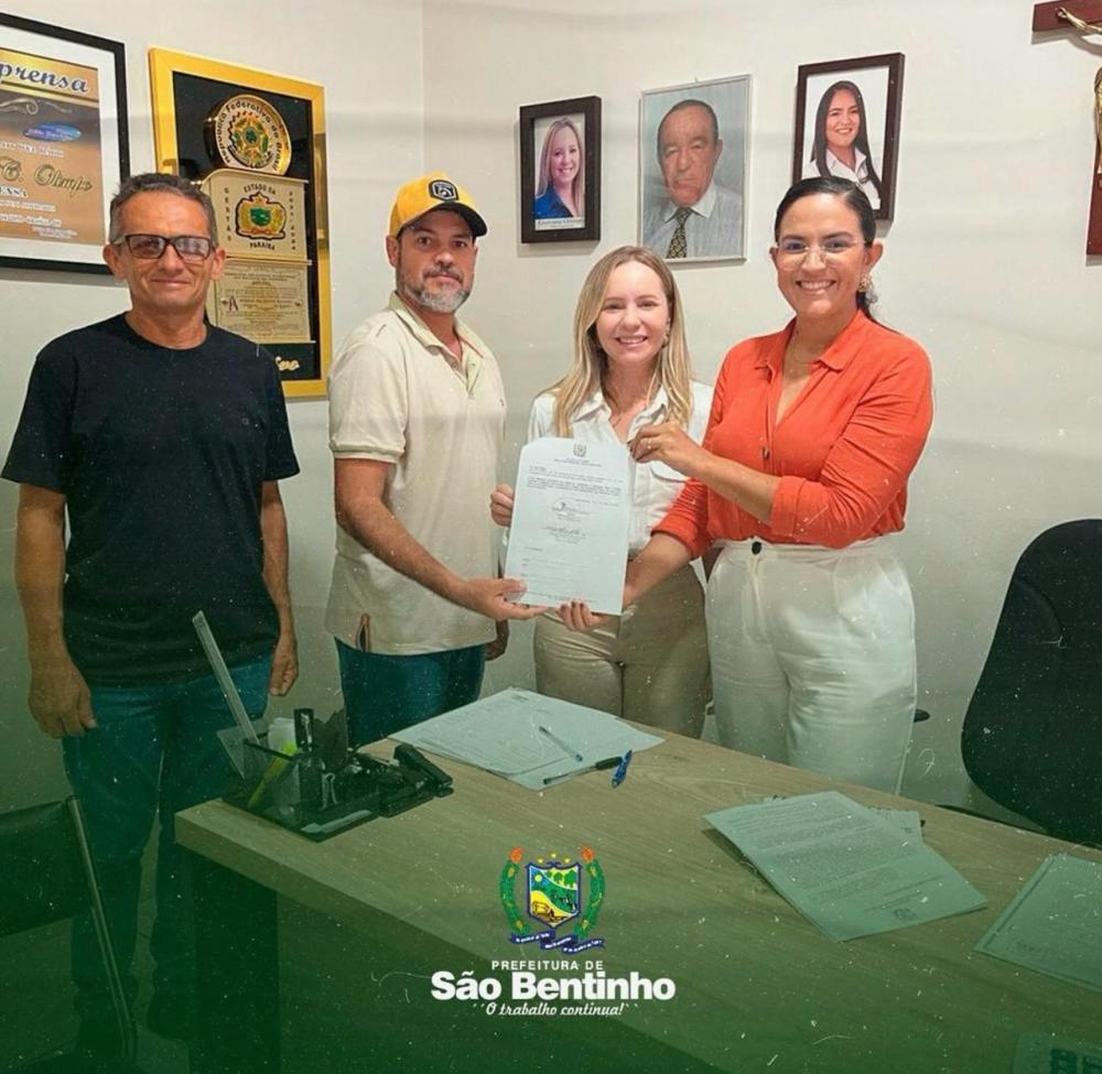 Prefeita de São Bentinho assina ordem de serviço para pavimentação de ruas no município