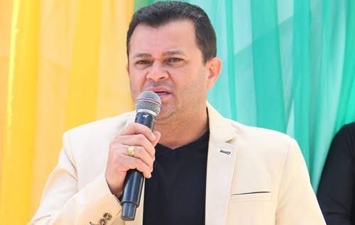 Devido a uma gestão mal avaliada pela população, prefeito Coco não consegue nome forte  para ser seu vice e coloca em xeque sua pré- campanha