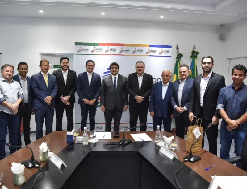 Candidatura de Hugo Motta recebe apoio do governador do Piauí, Rafael Fonteles e de toda Bancada do estado